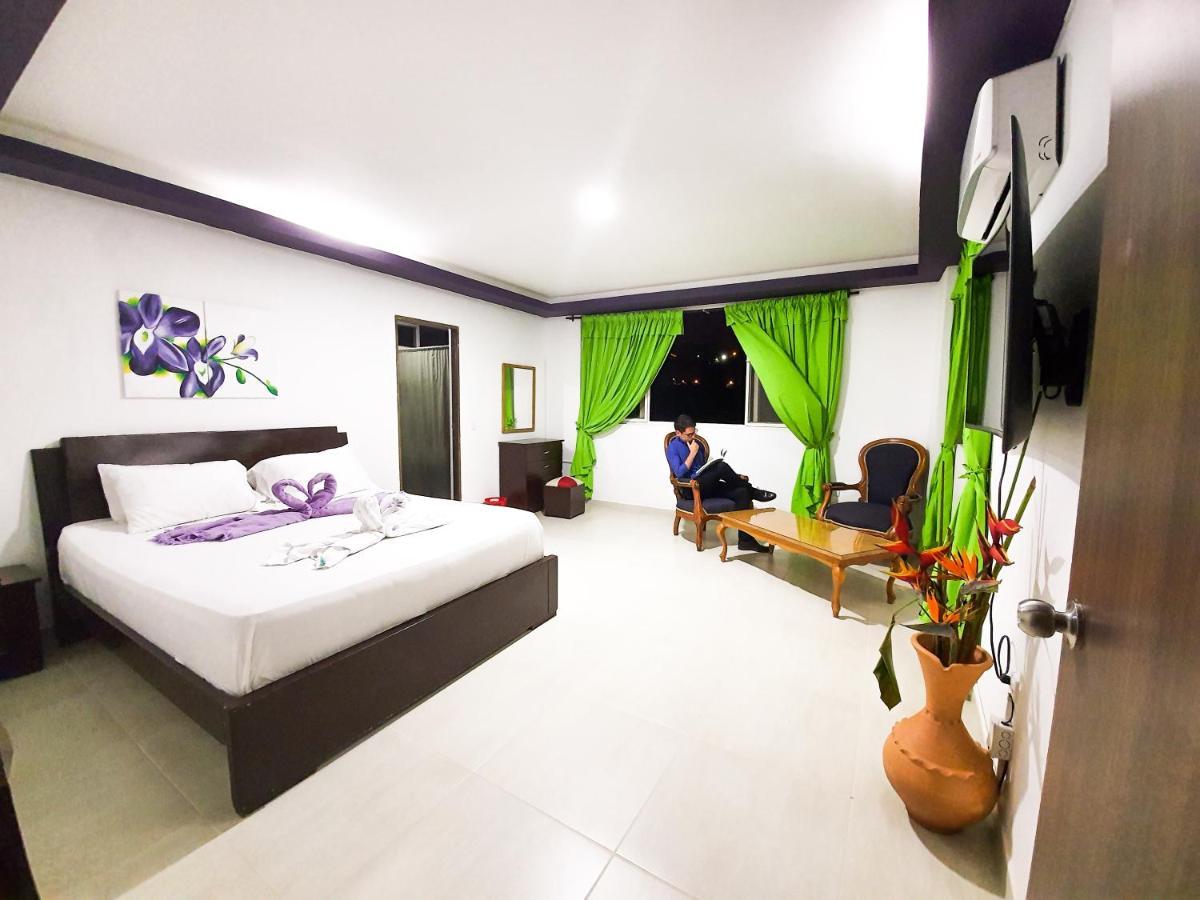 Hostal La Mercedes Street Cali Zewnętrze zdjęcie